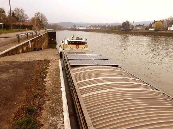 12 panneaux photovoltaïques