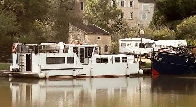 Bateau fluvial Beziers à vendre