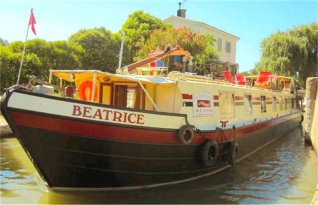 Péniche pour habitation ou hôtel croisiere