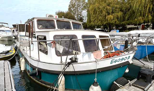 Bateau habitable “La Pagode”