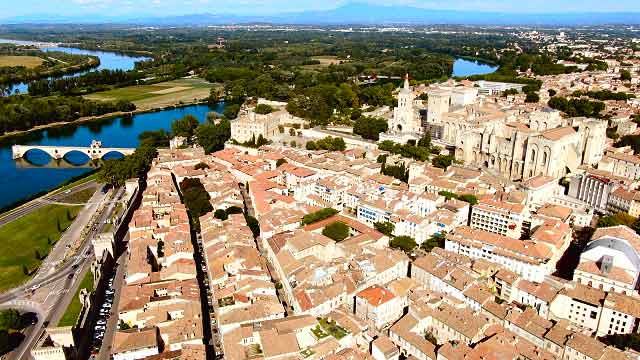 Accès facile au centre ville Avignon