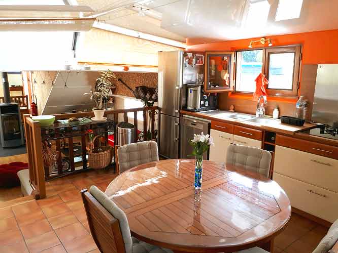 Cuisine péniche logement