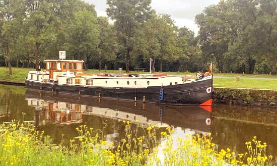 Barre et propulseur d'étrave hydraulique