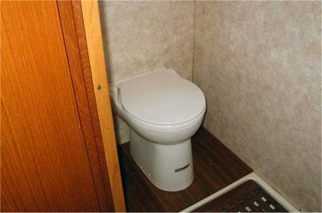 Toilettes fluviale