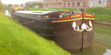 bateau pousseur a vendre