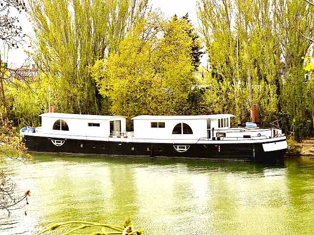 magnifique péniche de type Freycinet