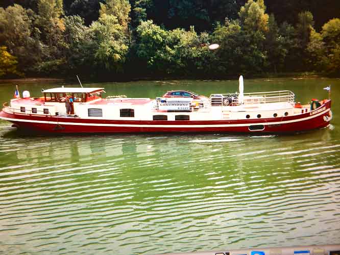 Genay péniche en vente