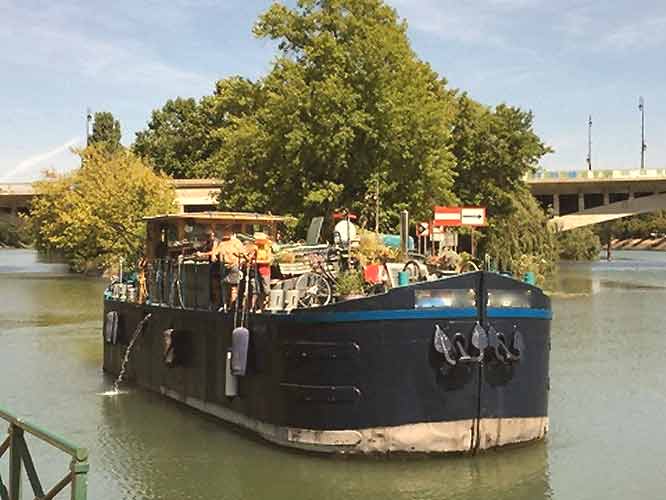 Paris navigation fluviale en vente